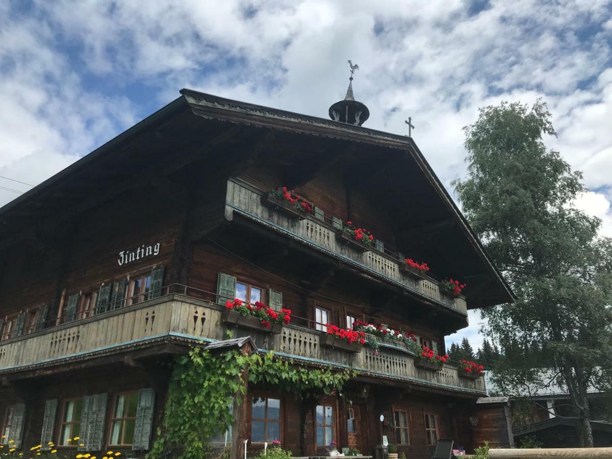 Bergpension Zinting Brixen im Thale Exterior photo
